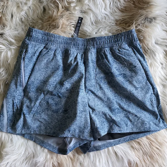 Lululemon Pace Breaker  Lined Short 5"Gravel Dust Iron Blue Multi - Picture 2 of 7